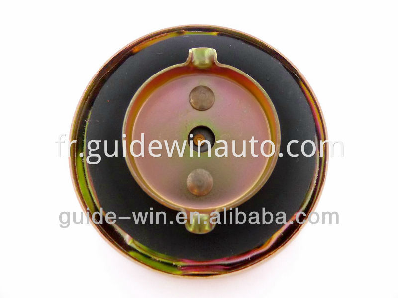 Automobile Toyota Non Locking Gas Cap 